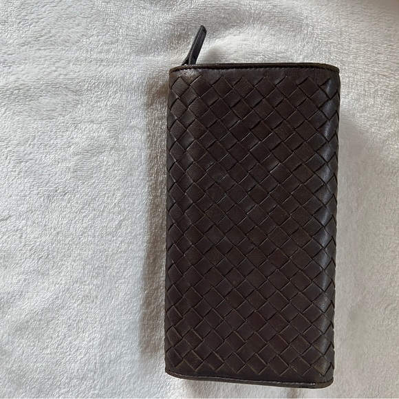$1000 Bottega Veneta Brown Flap Wallet - Picture 5 of 7